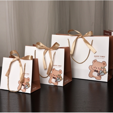 Fancy Gift Bags Logo Clothing Packaging Handle Shopping Cute Paper Bags With Logo 