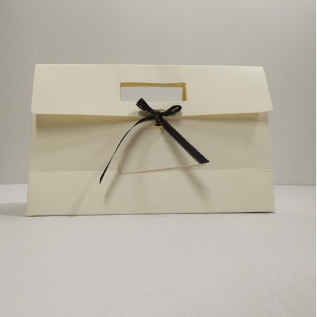 Luxury Paper Bag Packaging Custom White Kraft For Wedding Guests 