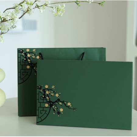 Premium Packaging Boxes Printing Lid And Base Gift Box For Clothes 