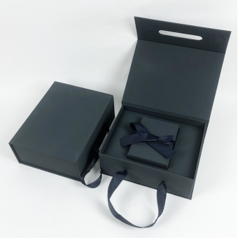 Folding Magnetic Gift Packaging Boxes Jewelry Paper Box With Ribbon Handle Huake Printing